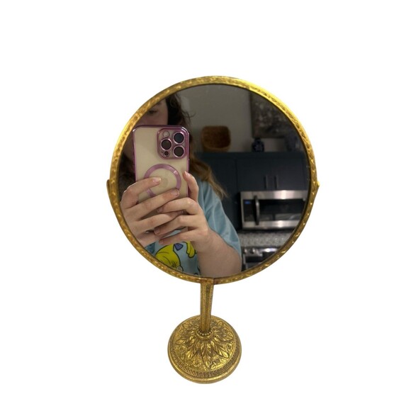 Vanity Mirror Beautiful Vintage Double Sided Golden Stand Mirror - Picture 4 of 9